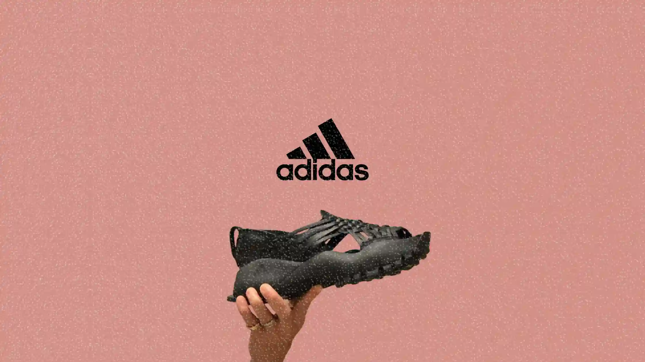 adidas xin lỗi vì tranh cãi về dép xăng đan Oaxaca